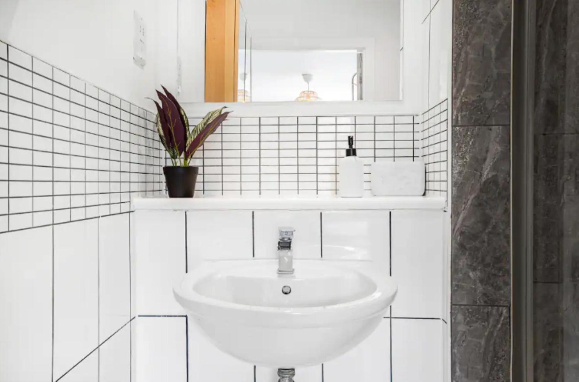 Oriental Suite 2 Bed 2 Bath Netflix And Free Parking, Games- Maihom Birmingham Zewnętrze zdjęcie