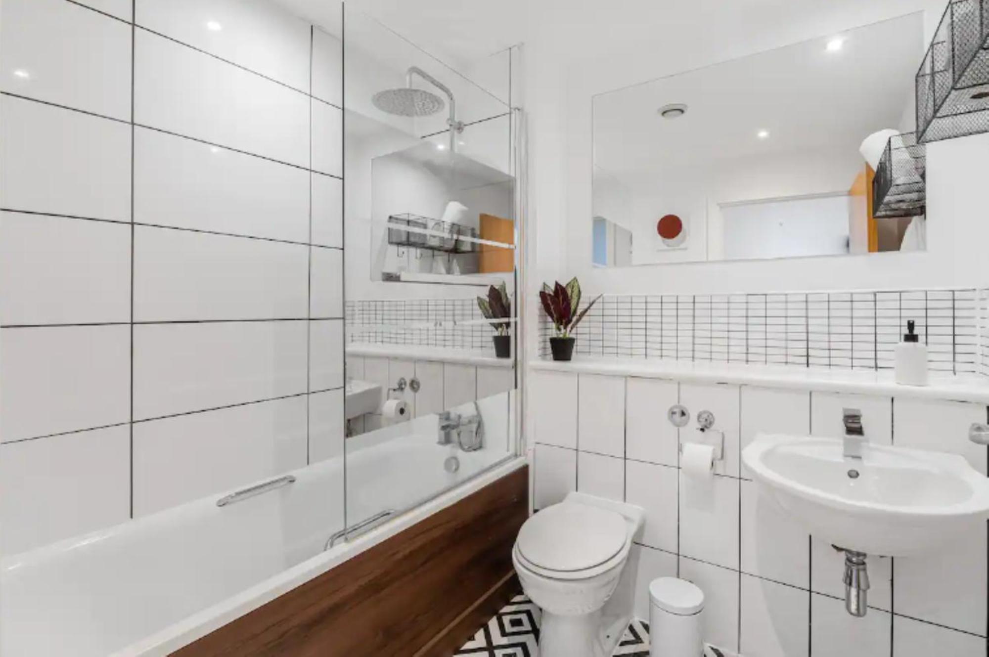 Oriental Suite 2 Bed 2 Bath Netflix And Free Parking, Games- Maihom Birmingham Zewnętrze zdjęcie